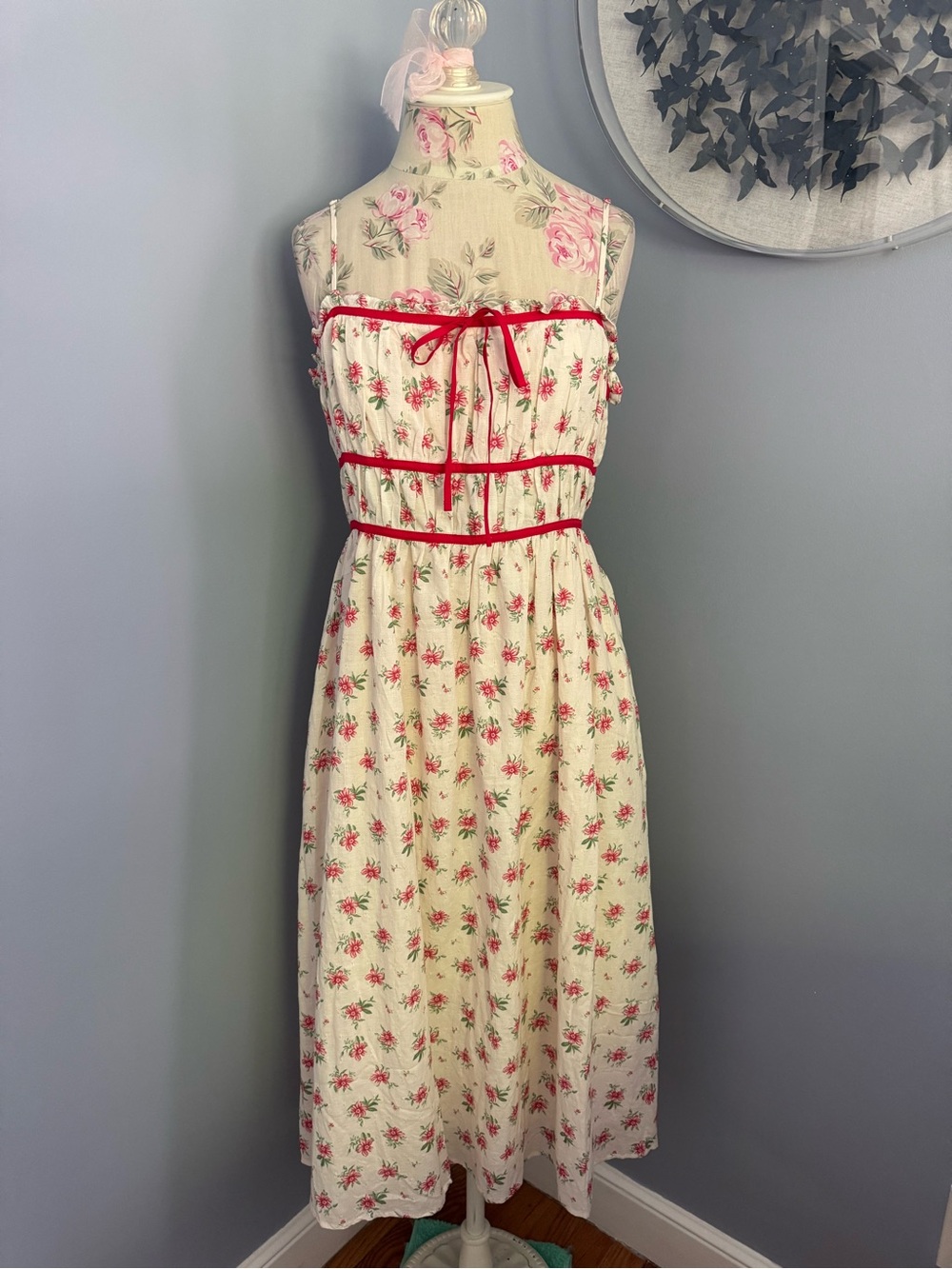 Storia Cottagecore Red and Cream Floral Midi Dress